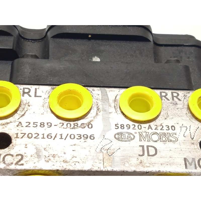 Recambio de abs para kia cee´d gt-line referencia OEM IAM 58920A2230 6158945200 A258920860