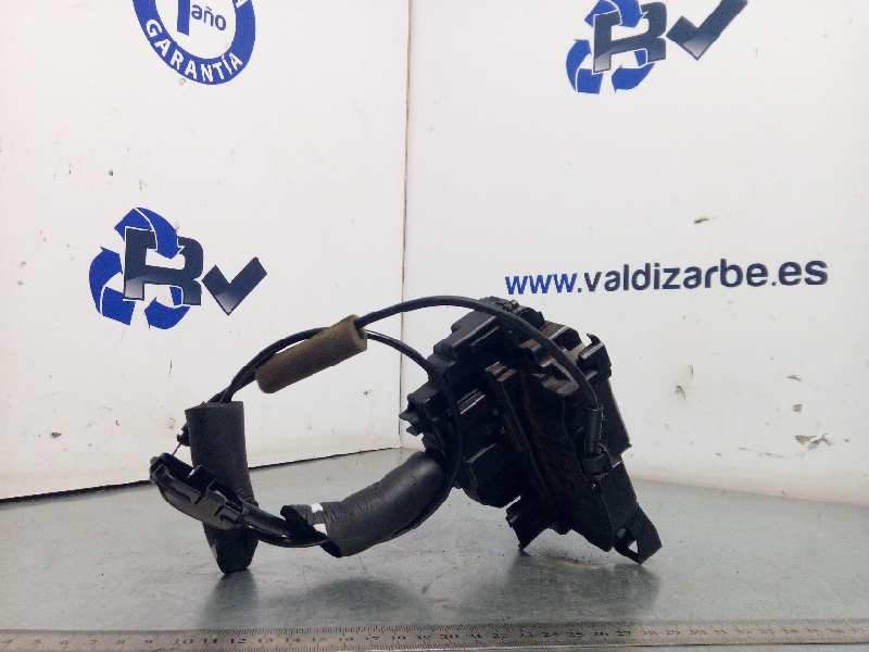 Recambio de cerradura puerta trasera izquierda para renault scenic iii grand bose edition referencia OEM IAM 825030004R  