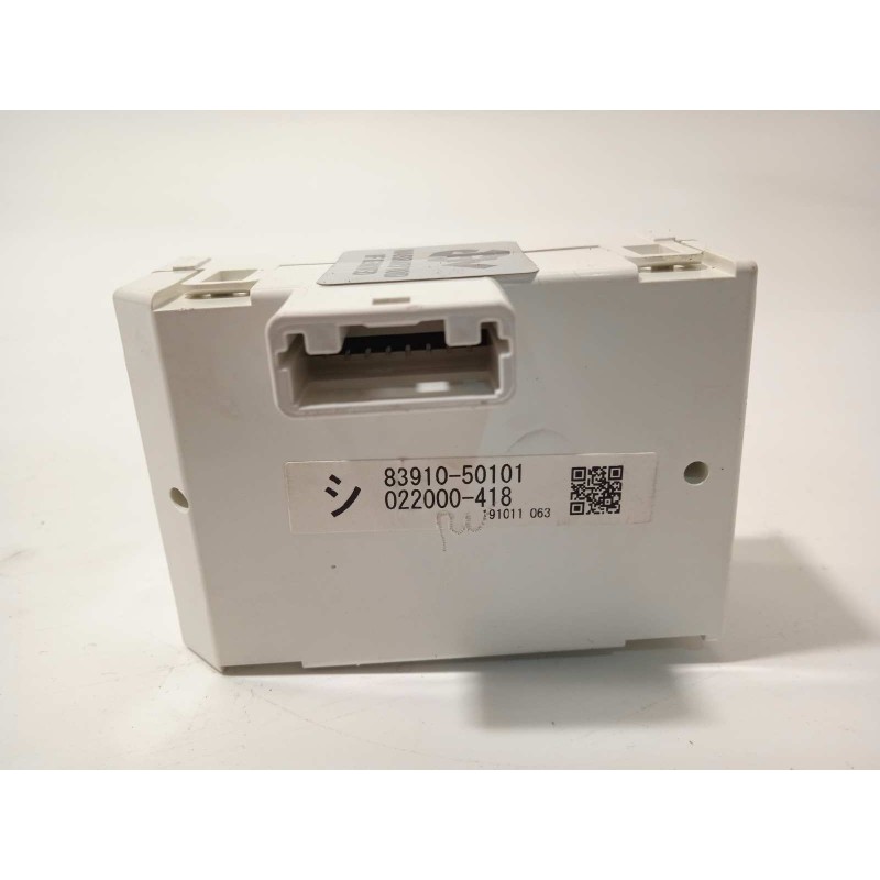 Recambio de reloj cuenta kilometros para lexus es 300h referencia OEM IAM 8391050101  