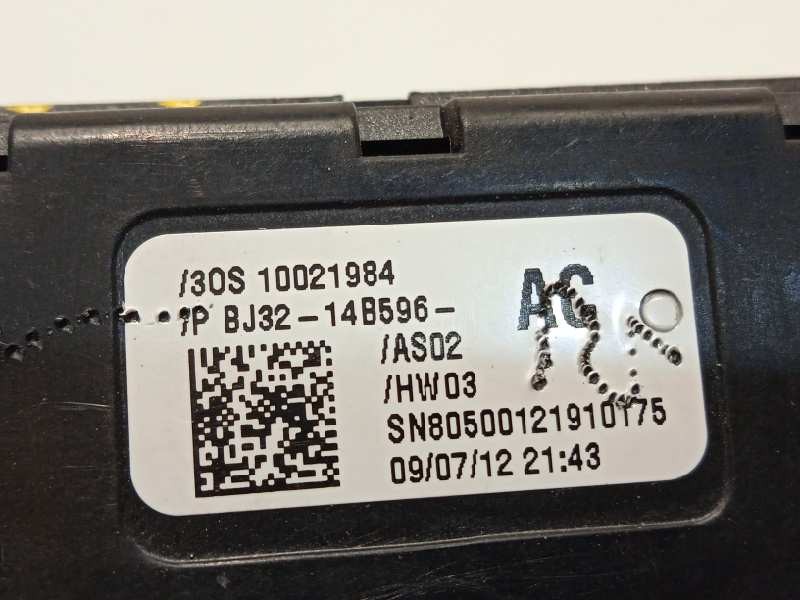 Recambio de mando multifuncion para land rover evoque dynamic referencia OEM IAM BJ3214B596AC  LR025893