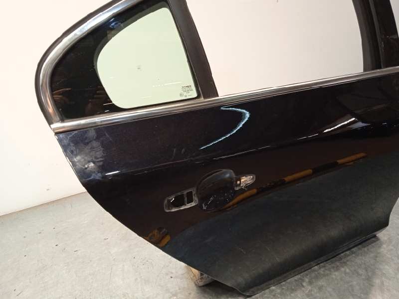 Recambio de puerta trasera derecha para volvo s60 lim. 2.0 diesel cat referencia OEM IAM 32228975  
