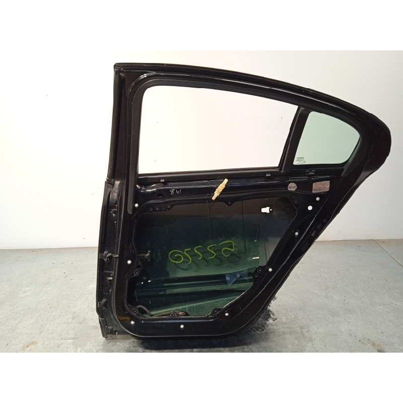 Recambio de puerta trasera derecha para volvo s60 lim. 2.0 diesel cat referencia OEM IAM 32228975  