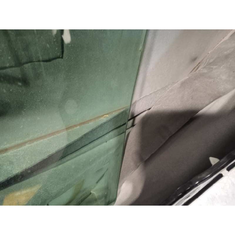 Recambio de puerta trasera derecha para volvo s60 lim. 2.0 diesel cat referencia OEM IAM 32228975  