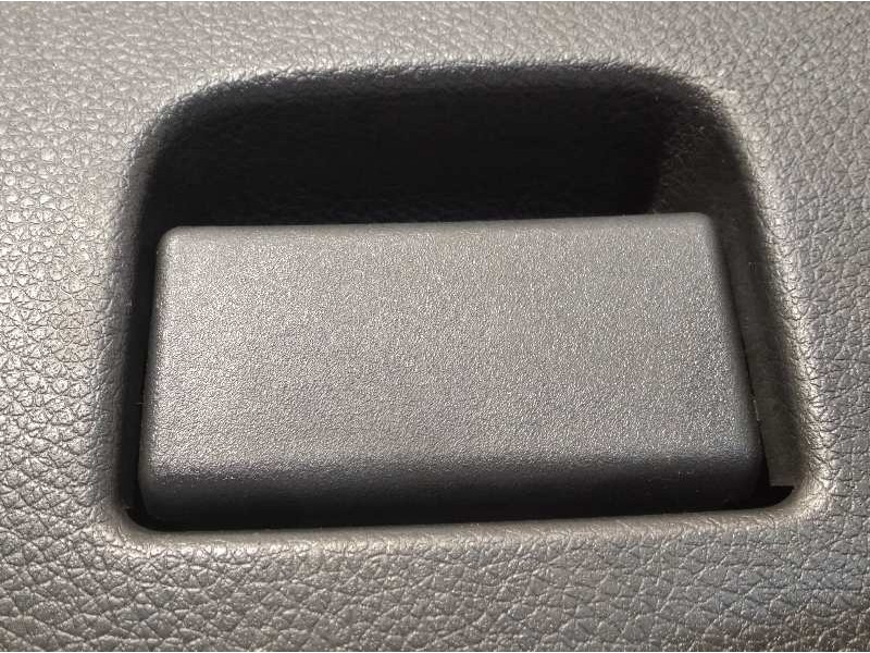 Recambio de guantera para nissan x-trail (t32) 1.6 dci turbodiesel cat referencia OEM IAM 685104CC7B  