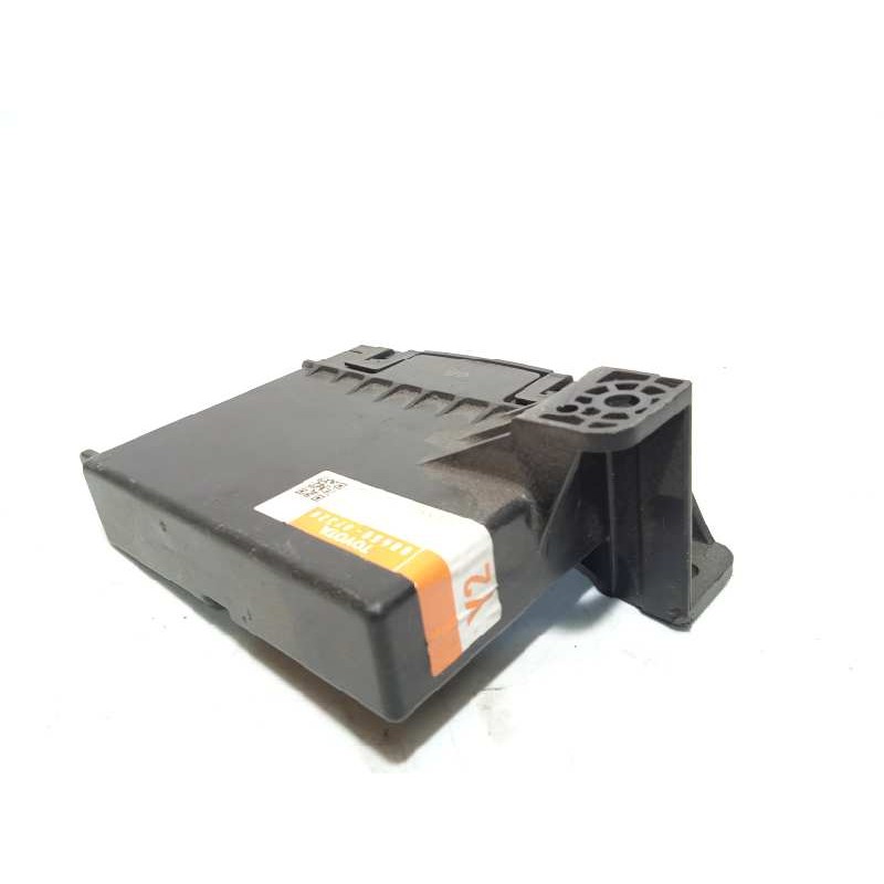 Recambio de modulo electronico para toyota prius (nhw30) referencia OEM IAM 8865047320  1778001632