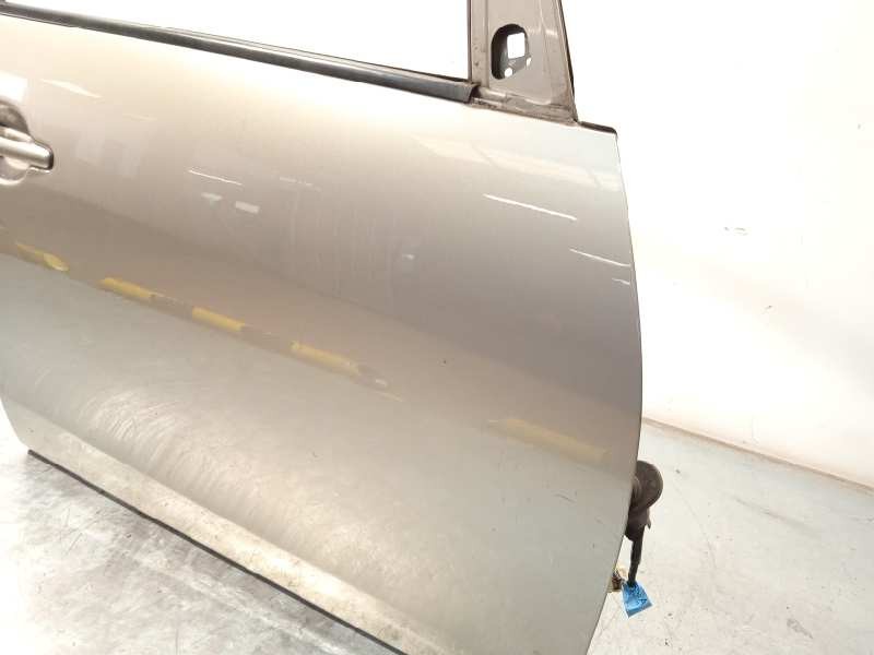Recambio de puerta delantera derecha para mitsubishi grandis (na0w) referencia OEM IAM 5700A036  