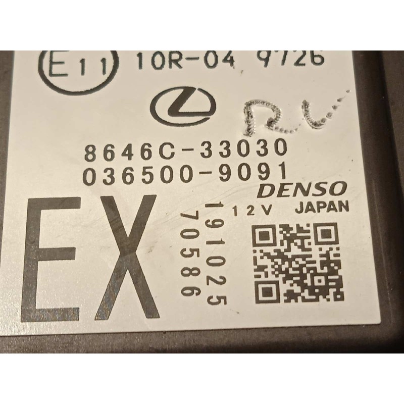 Recambio de modulo electronico para lexus es 300h referencia OEM IAM 8646C33030  