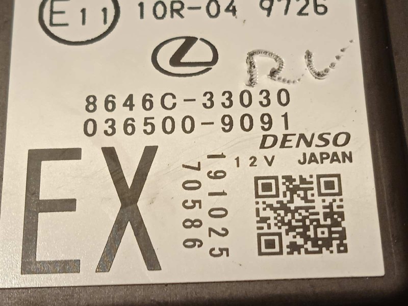 Recambio de modulo electronico para lexus es 300h referencia OEM IAM 8646C33030  