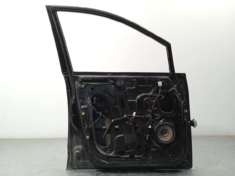 Recambio de puerta delantera izquierda para ssangyong rodius 2.7 turbodiesel cat referencia OEM IAM NOREF  