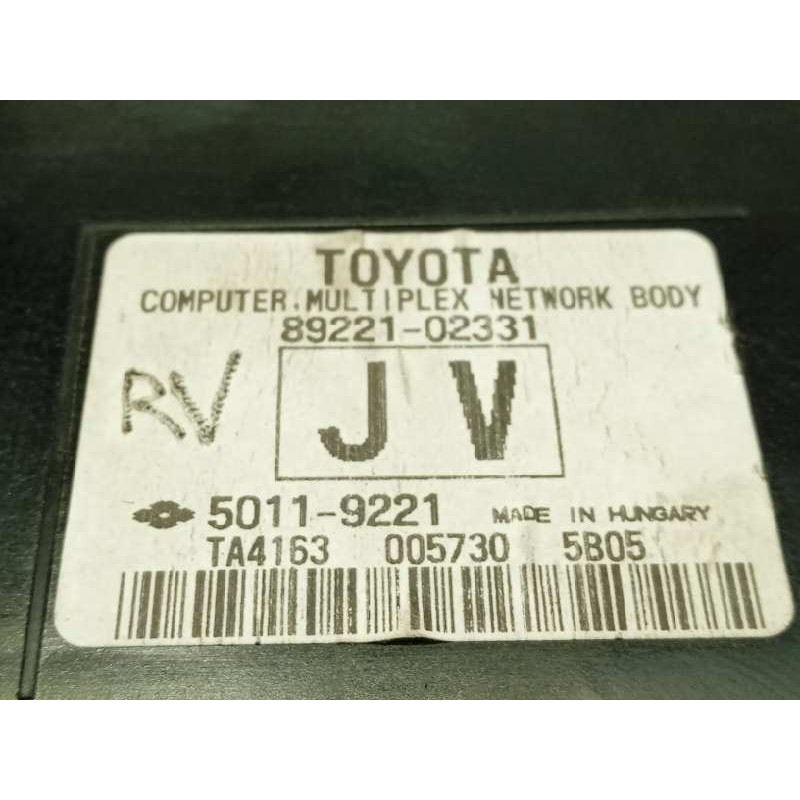 Recambio de caja reles / fusibles para toyota auris hybrid active referencia OEM IAM 63583366  50119221
