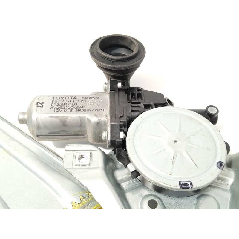 Recambio de elevalunas trasero derecho para toyota auris hybrid active referencia OEM IAM 857200D120  973581101