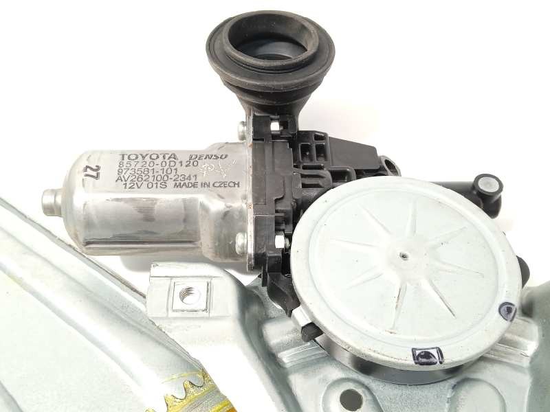 Recambio de elevalunas trasero derecho para toyota auris hybrid active referencia OEM IAM 857200D120  973581101