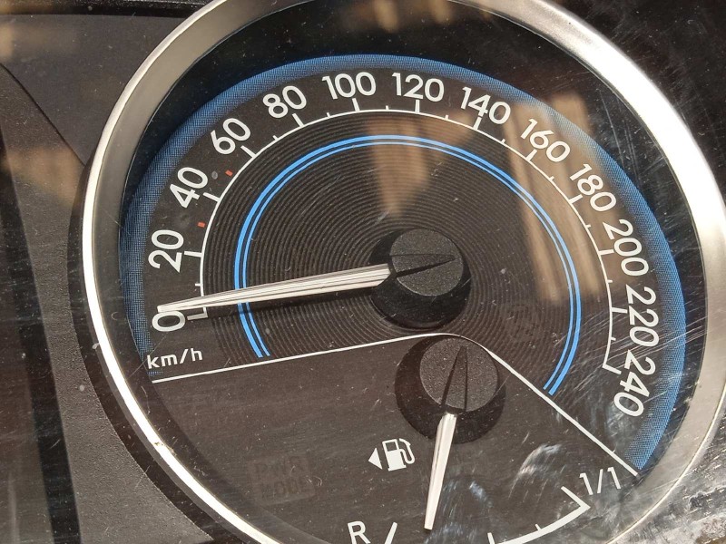 Recambio de cuadro instrumentos para toyota auris 1.8 16v (híbrido) referencia OEM IAM 838000ZW31  