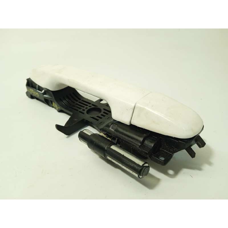 Recambio de maneta exterior delantera derecha para toyota auris hybrid active referencia OEM IAM NOREF  