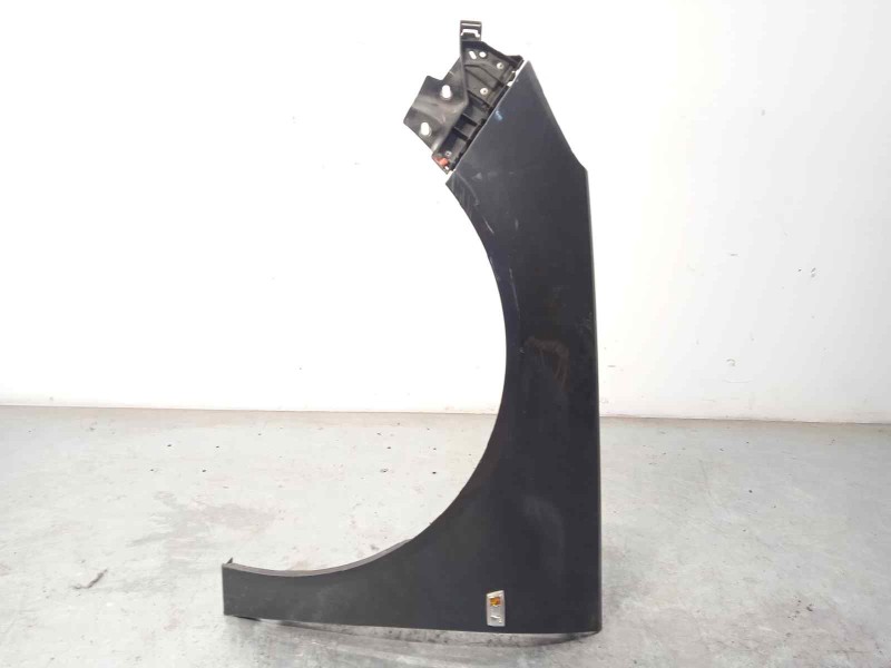 Recambio de aleta delantera izquierda para opel insignia sports tourer sport referencia OEM IAM 13277520  