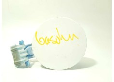 Recambio de tapa exterior combustible para toyota auris hybrid active referencia OEM IAM NOREF   2