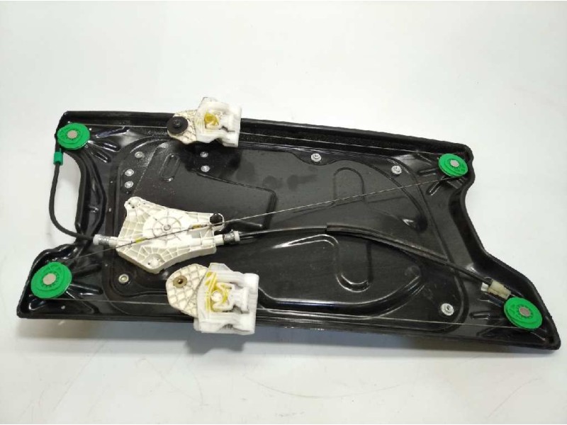 ELEVALUNAS DELANTERO IZQUIERDO 7H2223201CC CUH500250