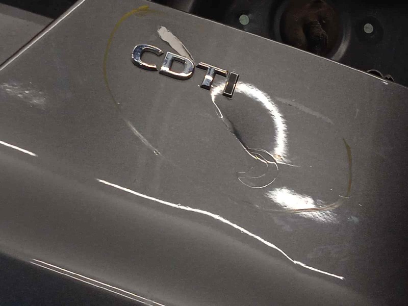 Recambio de porton trasero para opel insignia sports tourer sport referencia OEM IAM 23126189  