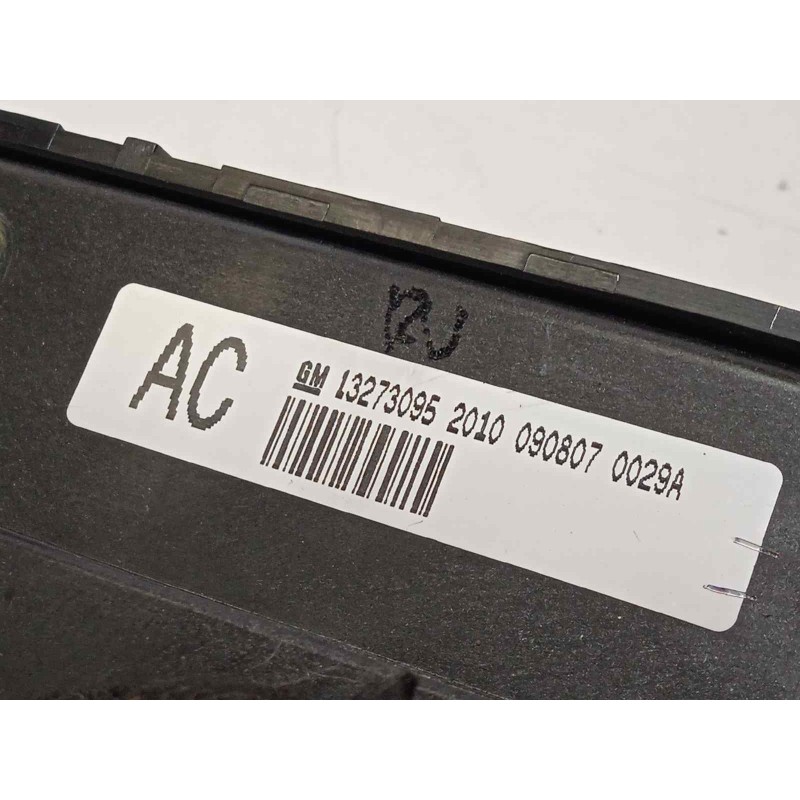 Recambio de mando climatizador para opel insignia sports tourer sport referencia OEM IAM 13273095  