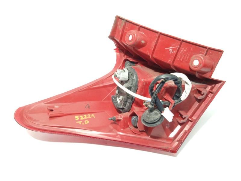 Recambio de piloto trasero derecho para toyota auris 1.8 16v (híbrido) referencia OEM IAM 8155102730  