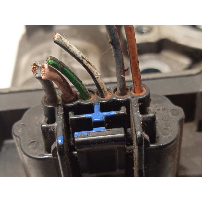 Recambio de caja mariposa para renault clio iv 0.9 referencia OEM IAM 161206038R  