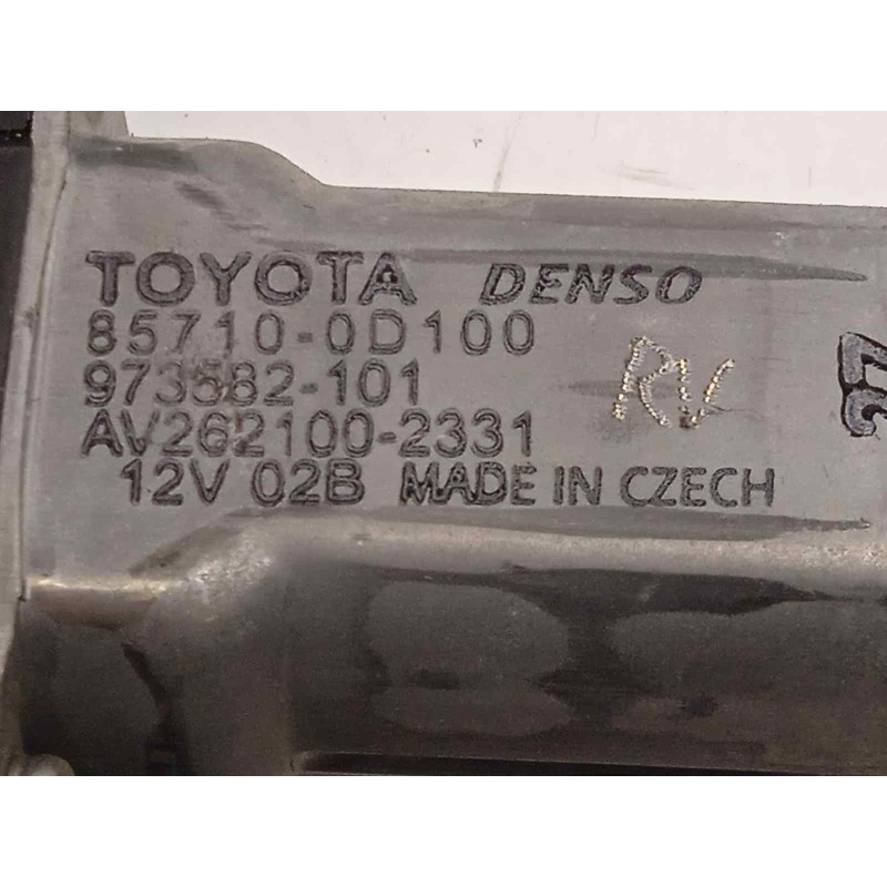 Recambio de elevalunas delantero derecho para toyota yaris 1.5 16v cat referencia OEM IAM 857100D100  