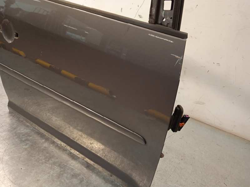 Recambio de puerta delantera derecha para volkswagen touran (1t2) advance referencia OEM IAM 1T0831056AA  