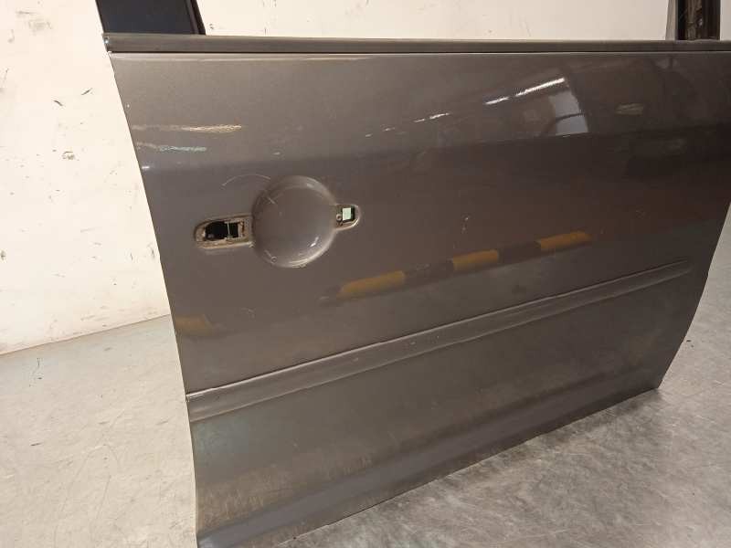 Recambio de puerta delantera derecha para volkswagen touran (1t2) advance referencia OEM IAM 1T0831056AA  