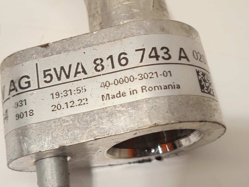 Recambio de tubos aire acondicionado para volkswagen t-roc 1.0 tsi referencia OEM IAM 5WA816743A  