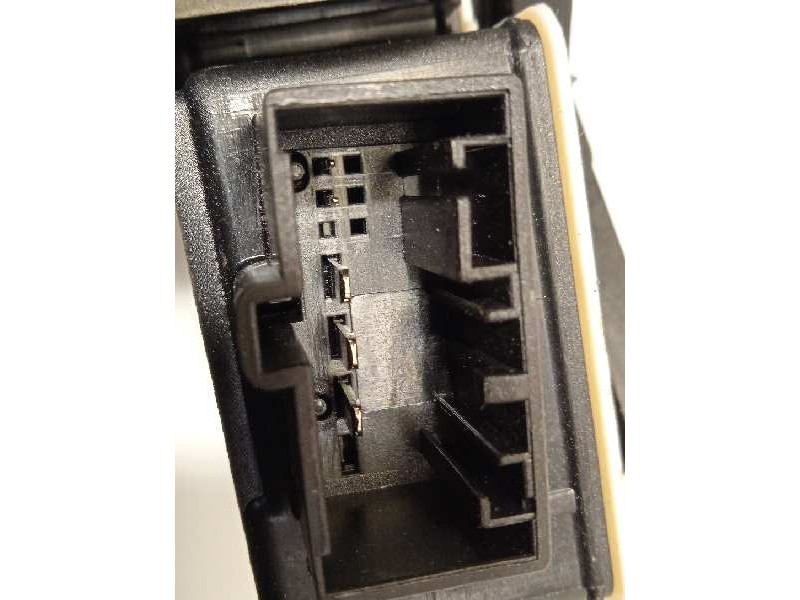 Recambio de elevalunas trasero derecho para volkswagen t-cross 1.0 tsi referencia OEM IAM 2GM839462D  5Q0959408