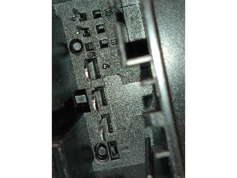 Recambio de elevalunas trasero izquierdo para volkswagen t-cross 1.0 tsi referencia OEM IAM 2GM839461D  5Q0959407