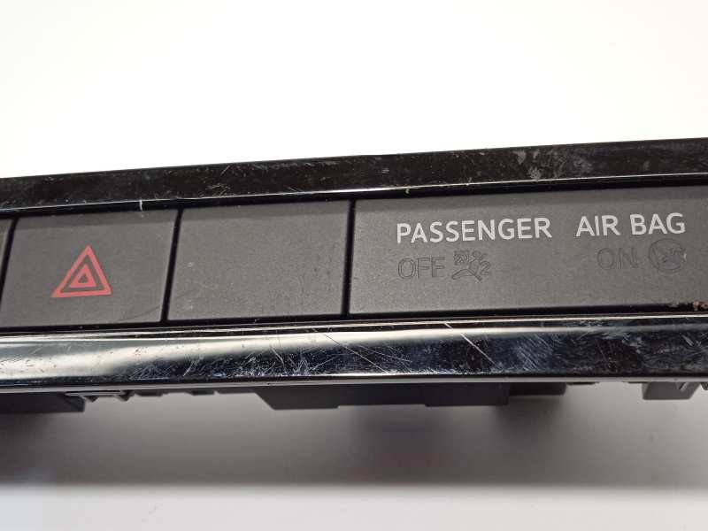 Recambio de mando multifuncion para volkswagen t-cross 1.0 tsi referencia OEM IAM 2GM863041 2GM927132SWHS 2GM863041041