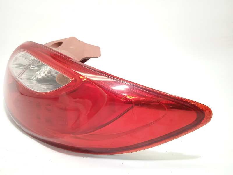 Recambio de piloto trasero derecho para mazda 2 lim. (de) 1.3 16v cat referencia OEM IAM D65151150L  