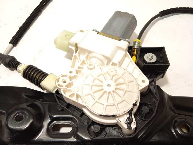 Recambio de elevalunas delantero izquierdo para bmw serie 5 lim. (f10) 525d referencia OEM IAM 7182131 51337182131 7271563