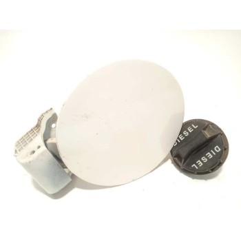 TAPA EXTERIOR COMBUSTIBLE 695102Y000 