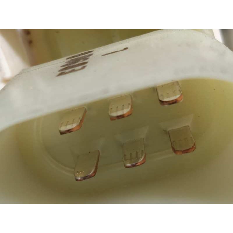 Recambio de elevalunas delantero izquierdo para bmw serie 5 lim. (f10) 525d referencia OEM IAM 7182131 51337182131 7271563