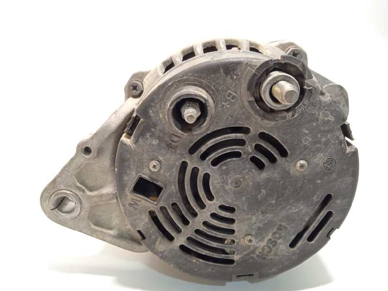 Recambio de alternador para nissan terrano/terrano.ii (r20) 2.7 turbodiesel referencia OEM IAM JA1364IR  231007F001