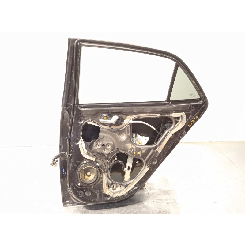 Recambio de puerta trasera derecha para kia rio (yb) 1.2 cat referencia OEM IAM 77004H8000  
