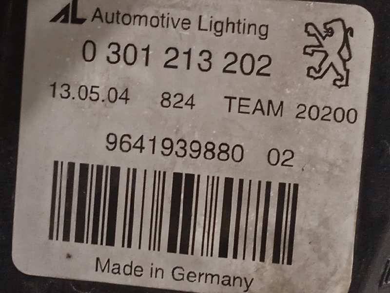 Recambio de faro derecho para peugeot 407 st confort referencia OEM IAM 9641939880  0301213202