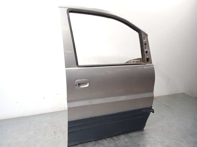 Recambio de puerta delantera derecha para hyundai h 1 2.5 turbodiesel referencia OEM IAM 760044G010  