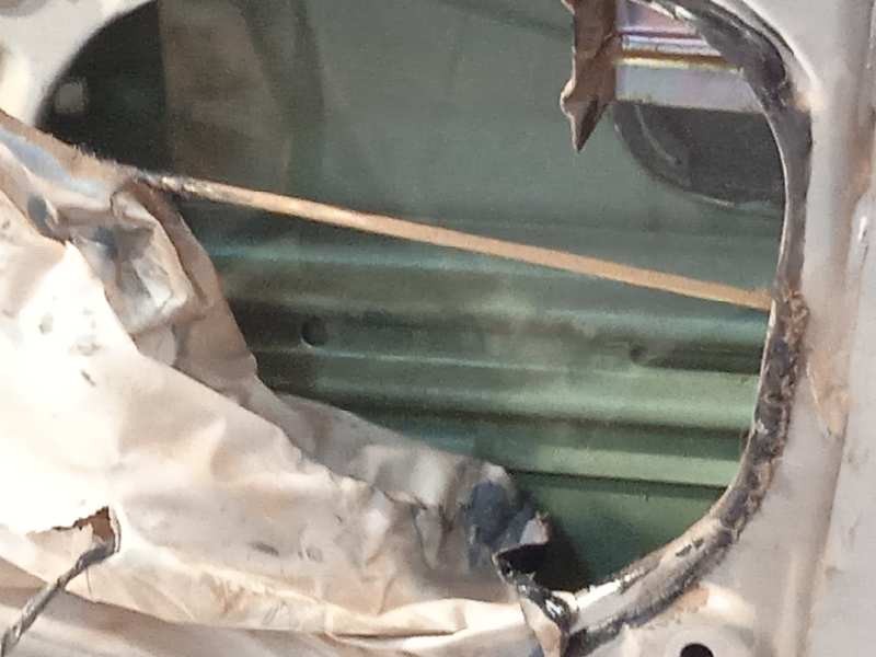 Recambio de puerta delantera derecha para hyundai h 1 2.5 turbodiesel referencia OEM IAM 760044G010  