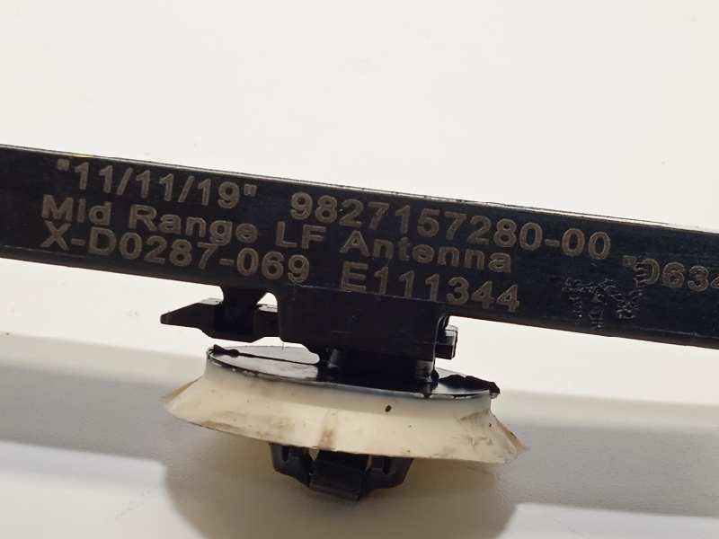 Recambio de modulo electronico para opel corsa f 1.2 referencia OEM IAM 9827157280  