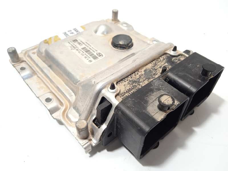 Recambio de centralita motor uce para hyundai i20 1.2 16v cat referencia OEM IAM 391F203GA0  0261S10773