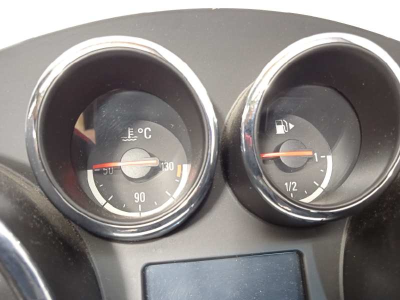 Recambio de cuadro instrumentos para opel astra j lim. 1.7 16v cdti referencia OEM IAM 13328264  600775881