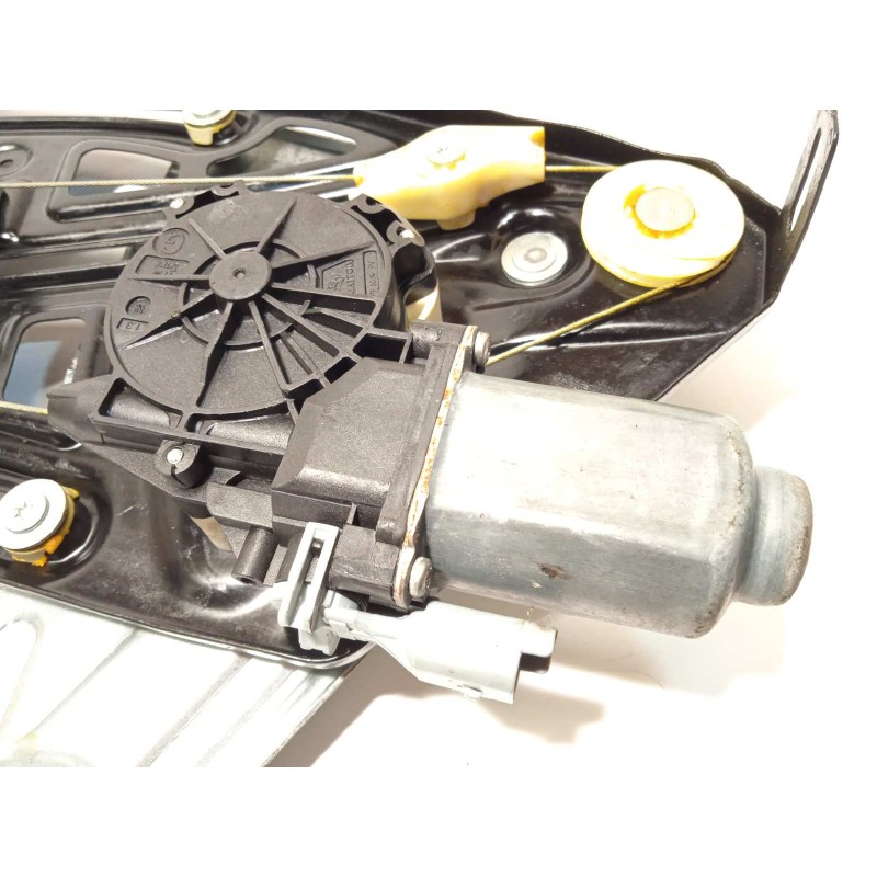 Recambio de elevalunas trasero derecho para peugeot 207 cc básico referencia OEM IAM 9680072380  