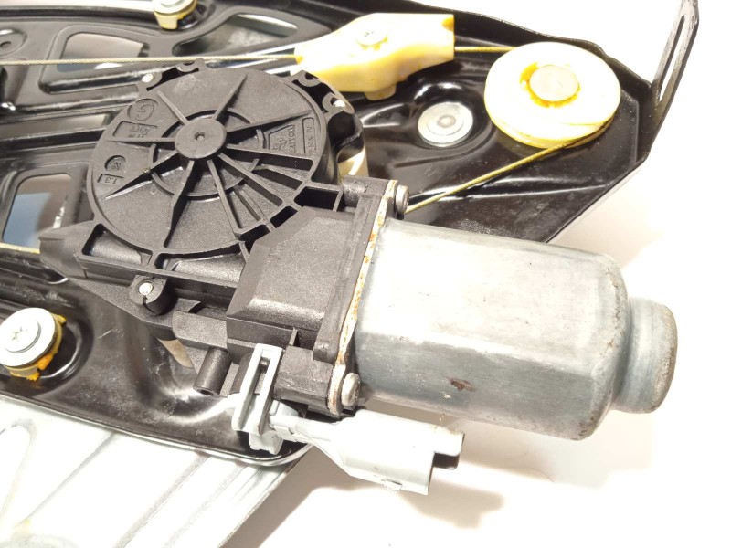 Recambio de elevalunas trasero derecho para peugeot 207 cc básico referencia OEM IAM 9680072380  