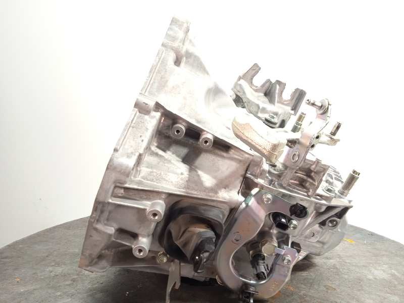 Recambio de caja cambios para mazda 3 berlina (bp) referencia OEM IAM 9TH0205709  