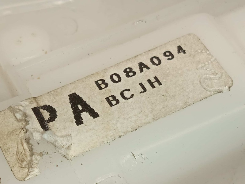 Recambio de cerradura puerta delantera derecha para mazda 3 berlina (bp) referencia OEM IAM B08A094  