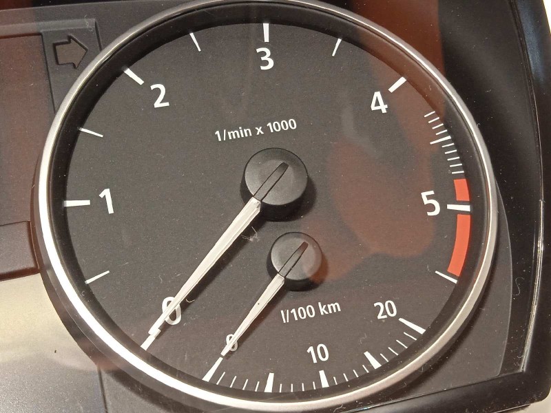 Recambio de cuadro instrumentos para bmw serie 3 berlina (e90) 318d referencia OEM IAM 6983487  62106983487