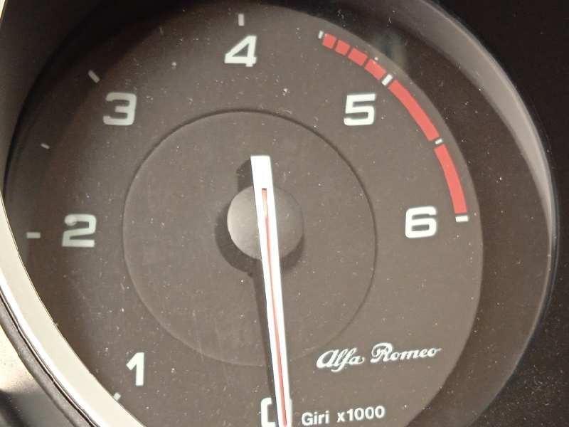 Recambio de cuadro instrumentos para alfa romeo giulietta (191) super (2016-) referencia OEM IAM 52097902  A2C17137900